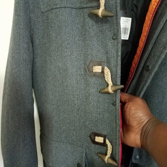 Guess Wool Toggle Button Coat Never Worn - Picture 5 of 8